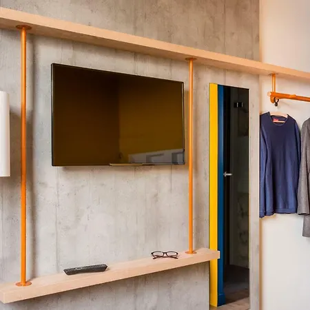 Ibis Budget Lyon Est 2*