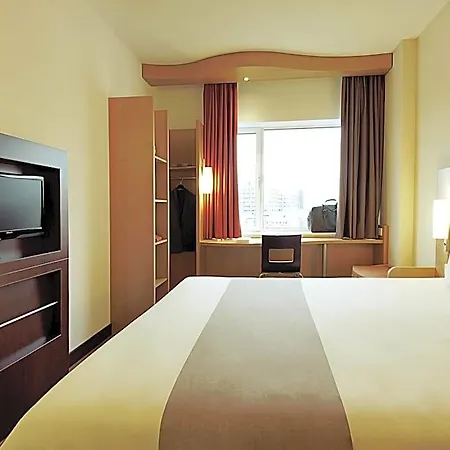 Hotel Ibis Budget Lyon Est 2*